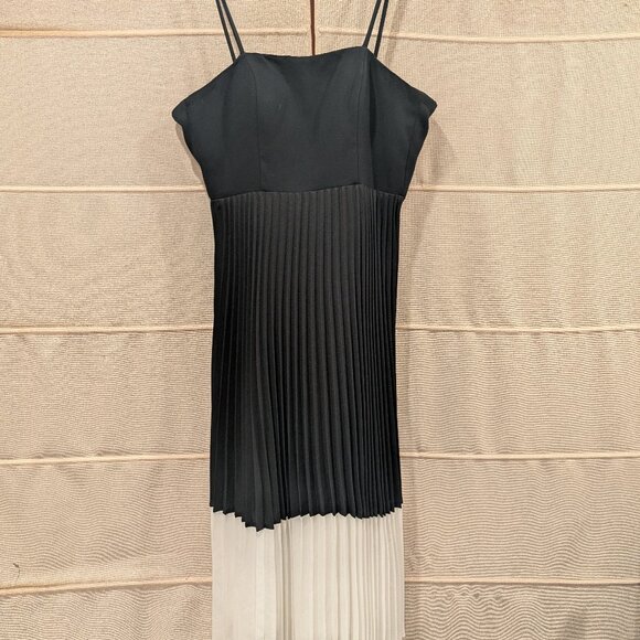 Aidan Mattox Stunning Black and White Dress- Size 8 - Picture 1 of 6